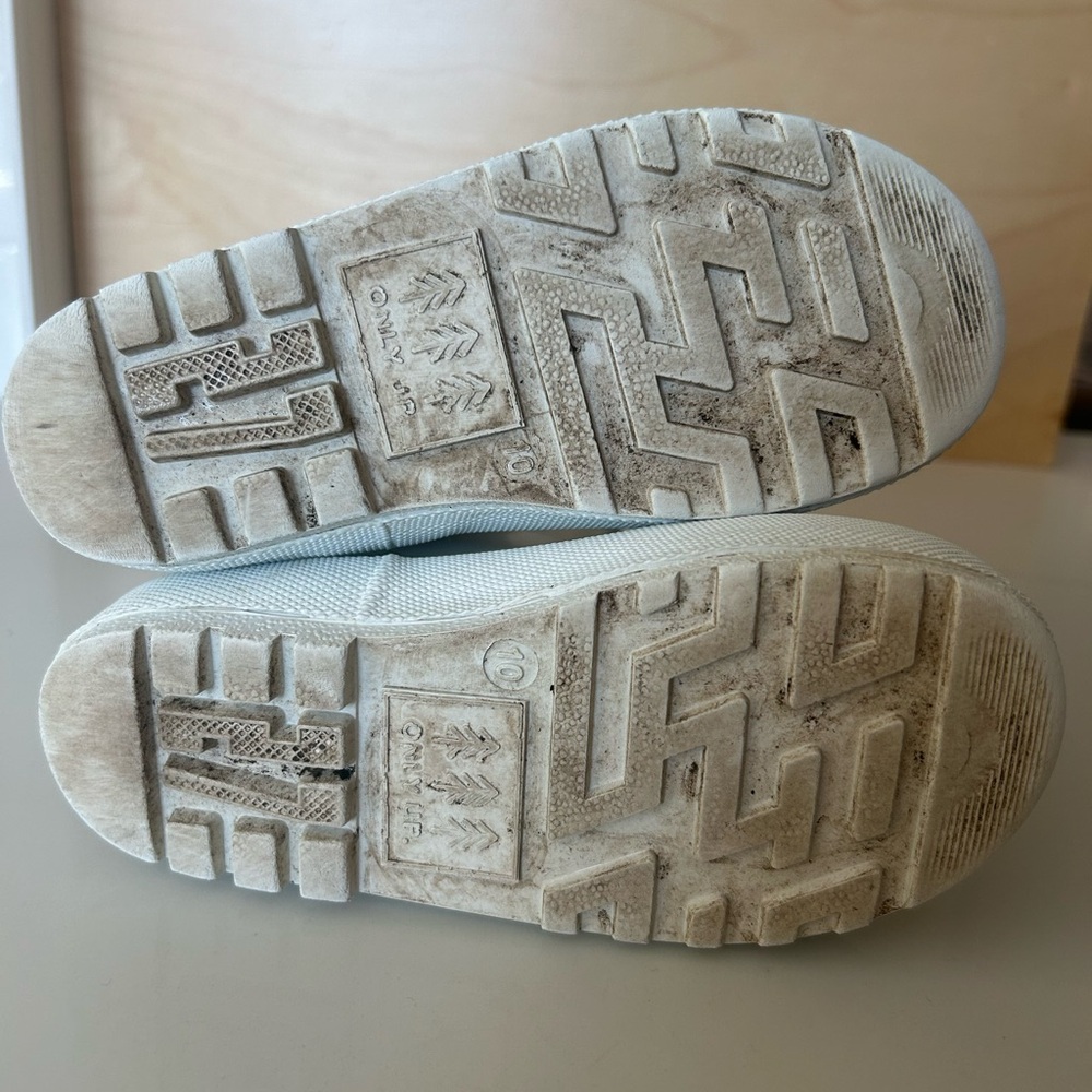 Children's White Rain Boots with Brown Buckle - Picture 4 of 4